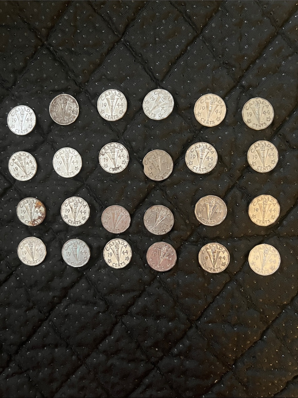 Bulk Lot of 24 Vintage WWII 1944 Canadian Victory 5¢ Nickels 🇨🇦